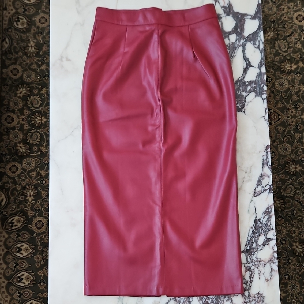 Elegant *Vegan* Leather Pencil Skirt